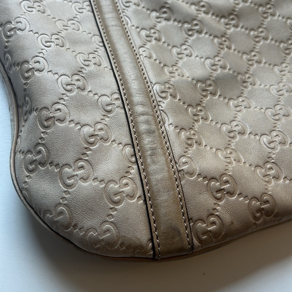 Authentic Gucci Guccissima Britt Beige Cream Shoulder Bag Gold GG - Picture 6 of 16